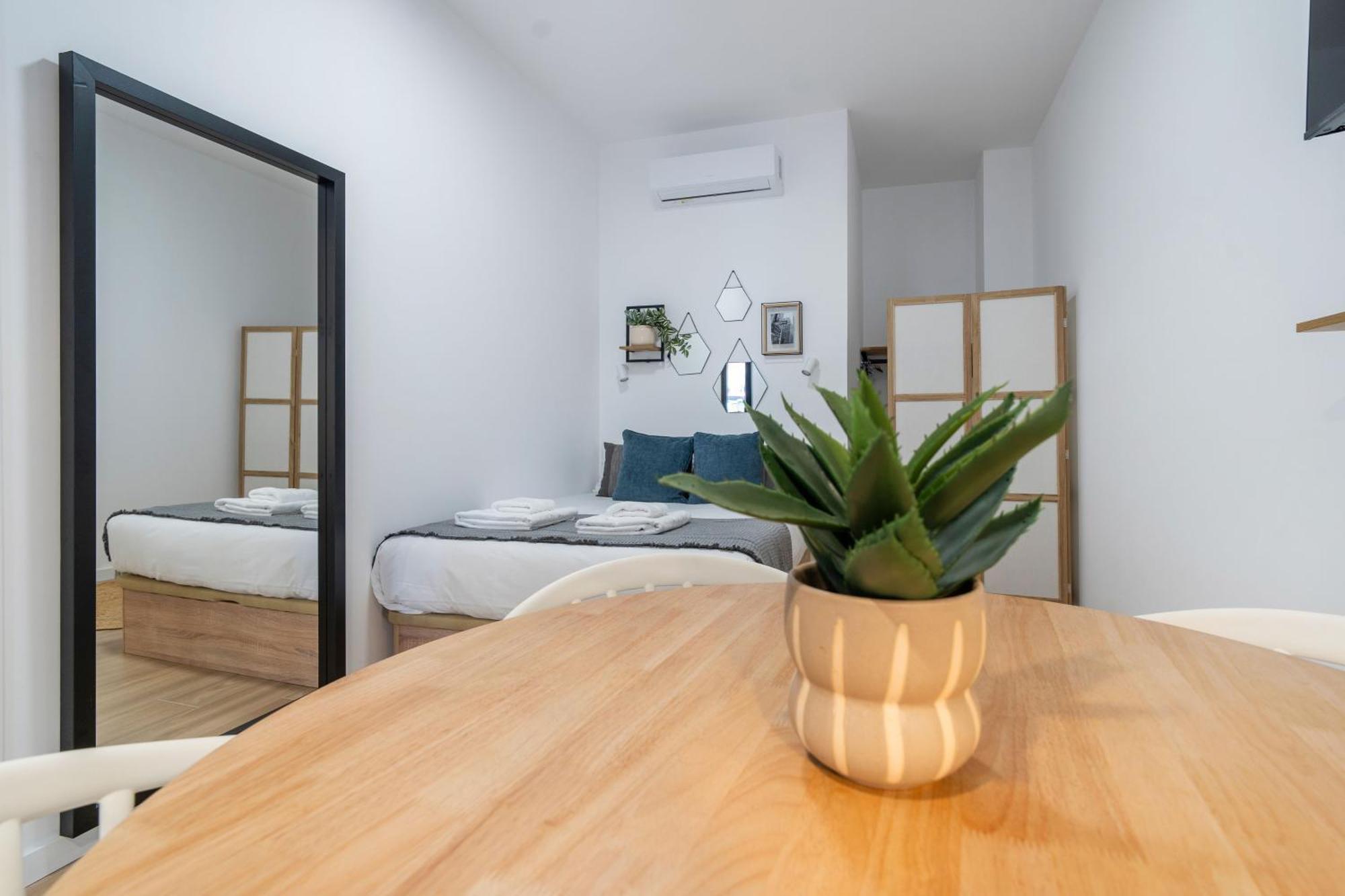 Vlc Host - Ausias March Apartment Valencia Exterior photo
